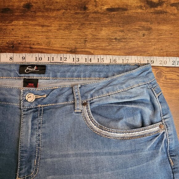 Earl Jeans 18 W Capri Cuffed Mid Rise Thick Stitch Medium Light Wash Stretch - Picture 5 of 10